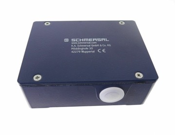 SCHMERSAL 101167204 AZM 415-11/11ZPK 230VAC !NEW!