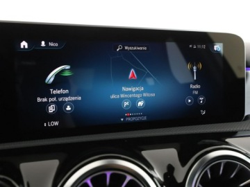 Mercedes Klasa A W177/V177 2020 Mercedes A 180 amg line automat virtual navi, zdjęcie 22