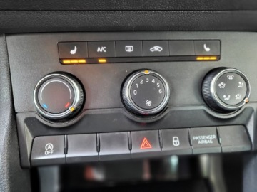 Skoda Karoq Crossover 1.6 TDI 115KM 2017 Škoda Karoq Skoda Karoq 1.6 TDI 115 KM 100%, zdjęcie 25