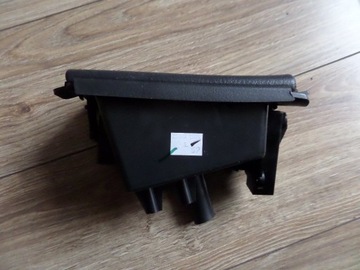 Открывающийся вещевой отсек в центральном туннеле Avensis T25 EUROPA EU