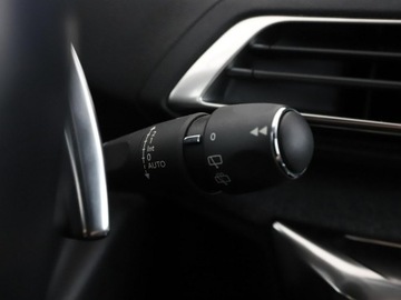 Peugeot 3008 II Crossover 1.2 PureTech 130KM 2019 Peugeot 3008 Allure automat półskóra navi, zdjęcie 38