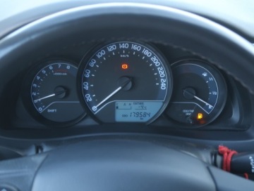 Toyota Auris II Hatchback 5d Facelifting 1.33 Dual VVT-i 99KM 2017 Toyota Auris 1.3 Dual VVT-i, Salon Polska, zdjęcie 10