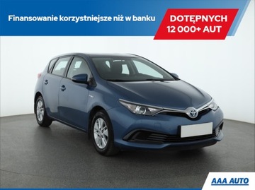 Toyota Auris II Hatchback 5d Facelifting 1.8 Hybrid 136KM 2015 Toyota Auris Hybrid, Salon Polska, Automat, Klima