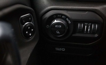 Jeep Gladiator Gladiator JT Seria 0 3.0 V6 MultiJet 264KM 2022 Jeep Gladiator 3.0 V6 MultiJet Overland aut Najbogatszy Od Reki FVat Zadba, zdjęcie 24