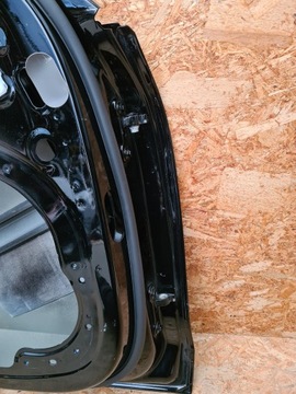 DVEŘE LEVÉ PŘEDNÍ VOLVO S60 III V60 II