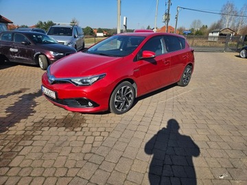 Toyota Auris II 2016 TOYOTA AURIS 1.8 Hybrid 99 KM