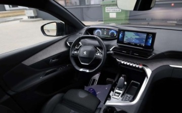 Peugeot 3008 II Plug-In Hybrid Facelifting 1.6 HYBRID 225KM 2021 Peugeot 3008 Peugeot 3008 225 e-EAT8 GT 1.6 Hybryda Plug-in 225KM, zdjęcie 22