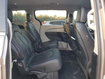 Chrysler Pacifica II 2017 Chrysler Pacifica Touring L Plus 2017 3.6l 3.6 Benzyna 287KM, zdjęcie 10