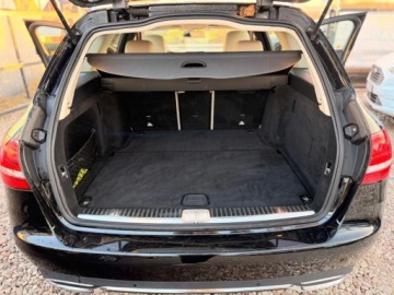 Mercedes Klasa C W205 Kombi 200 184KM 2017 Mercedes-Benz Klasa C Tylko 77000km Jak nowy Panorama 2.0 Benzyna, zdjęcie 37