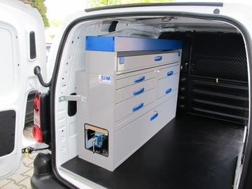 Конструкция для автобуса, сервиса, мастерской, полки, полки, шкафа