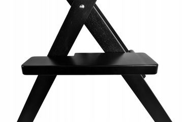 Деревянное кресло для макияжа