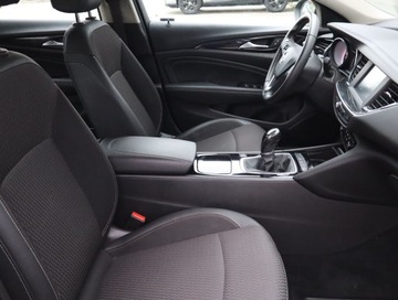 Opel Insignia I Sports Tourer Facelifting 2.0 CDTI Ecotec 170KM 2017 Opel Insignia 2.0 CDTI, Salon Polska, Serwis ASO, zdjęcie 8