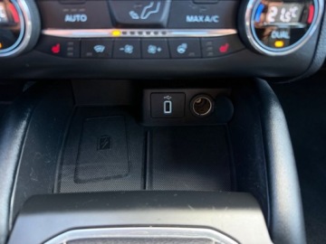 Ford Focus IV Hatchback 1.5 EcoBoost 182KM 2019 Ford Focus VIGNALEFULL OPCJANaviKameraLedSkoraIdealny Stan 1.5 182KM, zdjęcie 6