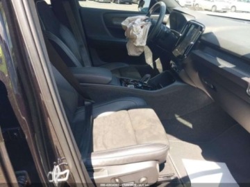 Volvo XC40 Crossover 2.0 T5 247KM 2020 Volvo XC 40 2020 VOLVO XC40 T5 R-DESIGN 2.0 Benzyna 248KM, zdjęcie 8