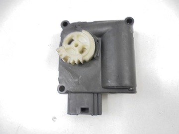 AUDI A6 C6 SILNICZEK KLAP NAGRZEWNICY 4F0820511A