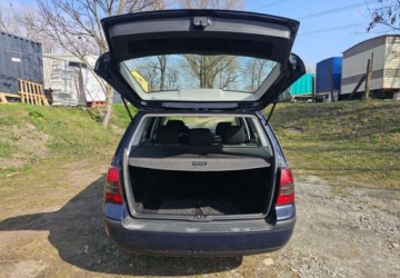 Volkswagen Golf IV Kombi 2.0 115KM 2004 Volkswagen Golf Volkswagen Golf 2.0 Basis 2.0 Benzyna 115KM, zdjęcie 8