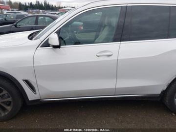 BMW X5 G05 2023 BMW X5 xDrive40i 335KM 3.0 Benzyna 335KM, zdjęcie 3