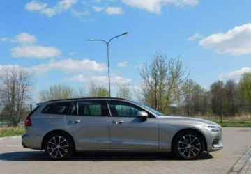 Volvo V60 II  Kombi 2.0 D3 150KM 2019 Volvo V60 z Gwarancja Kamera Model 2020r 2.0 Diesel 150KM, zdjęcie 36