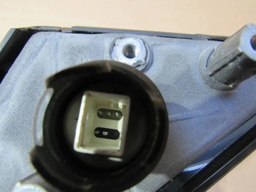 BMW Z4 E89 ZRCÁTKO VNĚJŠÍ PRAVÉ 5 PIN