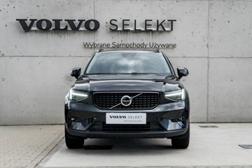 Volvo XC40 Crossover Facelifting 2.0 B4 197KM 2024 Volvo XC 40 B4 197 KM Ultra Dark Mild Hybrid, zdjęcie 1