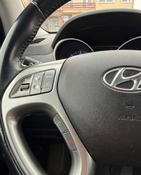 Hyundai ix35 SUV Facelifting 1.7 CRDi 115KM 2015 Hyundai ix35 Hyundai Tucson blue 1.7 CRDi 2WD Passion 1.7 Diesel 116KM, zdjęcie 16