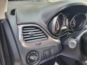 Dodge Journey 3.6 V6 287KM 2015 DODGE JOURNEY Crossroad V6 3.6 benzyna 287KM Dokumentacja 7 osobowyVAT23%, zdjęcie 5