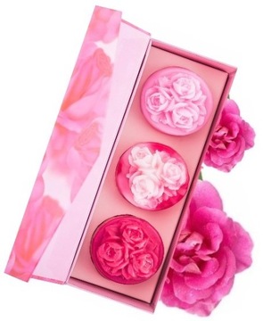 ПОДАРОЧНЫЙ НАБОР ЧУДЕСНО ПАХНУЩИЙ 3 мыла в КРАСИВОМ РОЗОВОМ ФУТЛЯРЕ