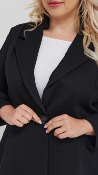 Женская элегантная приталенная куртка размера S