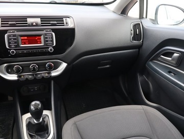 Kia Rio III Hatchback 3d Facelifting 1.4 DOHC CVVT 109KM 2016 Kia Rio 1.4 CVVT, Salon Polska, Klima, zdjęcie 7