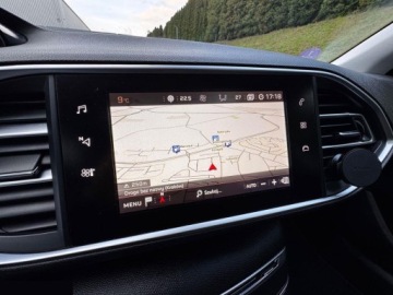 Peugeot 308 II SW Facelifting 1.2 PureTech 130KM 2018 Peugeot 308 1.2 130KM e-THP Stop &amp; Start Allure 2018r, zdjęcie 25