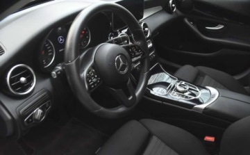 Mercedes Klasa C W205 Limuzyna Facelifting 1.6 C180 156KM 2019 Mercedes-Benz Klasa C Mercedes-Benz Klasa C 180 Business Edition 9G-TRONIC, zdjęcie 13