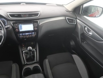 Nissan Qashqai II Crossover 1.2 DIG-T 115KM 2017 Nissan Qashqai 1.2 DIG-T, Salon Polska, zdjęcie 7