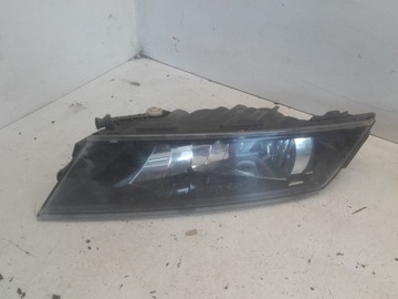 SKODA SUPERB III 3 HALOGEN PRAWY 3V0941700