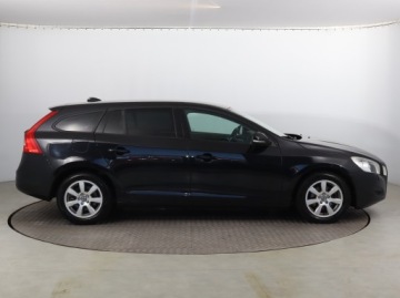 Volvo V60 I Kombi 2.0 D3 163KM 2011 Volvo V60 D3 2.0, Salon Polska, Automat, Xenon, zdjęcie 5