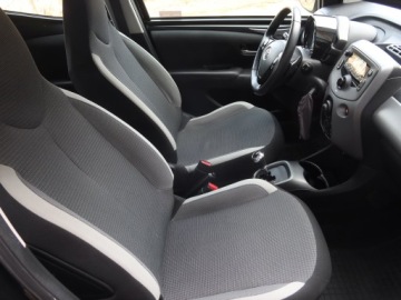 Toyota Aygo II Hatchback 3d Facelifting 1.0 VVT-i 72KM 2021 Toyota Aygo 1.0 VVT-i, Salon Polska, zdjęcie 8