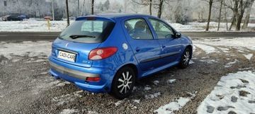 Peugeot 206 Hatchback 5d + 1.4 75KM 2010 Peugeot 206+ Stan bardzo dobry, instalacja gazowa., zdjęcie 3