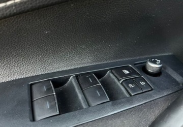 Toyota Corolla XII TS Kombi 1.8 Hybrid 122KM 2020 Toyota Corolla Hybryda Automat Navi Kamera Led Grzane fotele Tempomat, zdjęcie 32