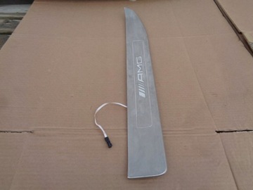 MERCEDES W190 GT GTS AMG LISTWA PROGOWA PRAWA LED