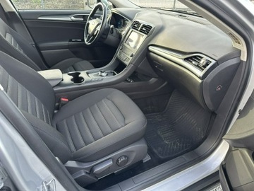 Ford Mondeo V Kombi Facelifting 2.0 EcoBlue 150KM 2021 Ford Mondeo 2.0 EcoBlue 150KM 2021 Titanium, zdjęcie 28