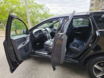 Volvo XC60 I SUV Facelifting 2.0 D3 DRIVE-E 150KM 2016 Volvo XC 60 R-Design___2.0 D3 150KM Geartronik BiXenon LED Skora Kamera Vi, zdjęcie 8