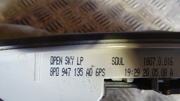 AUDI A3 8P 03-08 LAMPA POLSTROVÁNÍ STŘEŠNÍ OKNO DIODY ČERNÁ SOUL 8P0947135AD
