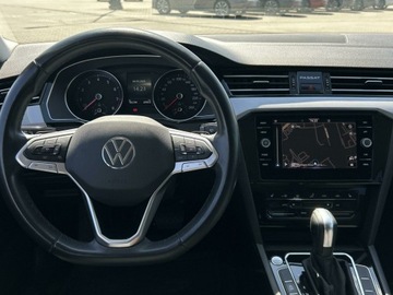 Volkswagen Passat B8 Variant Facelifting 2.0 TSI 190KM 2022 Volkswagen Passat OLEJ GRATIS | Tempomat | Smart L, zdjęcie 13