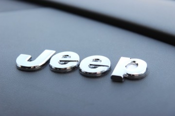 ЭМБЛЕМА ЗНАК ЛОГОТИП НАКЛЕЙКА ХРОМ МЕТАЛЛ Jeep 14X4X0,5CM GRAND cherokee