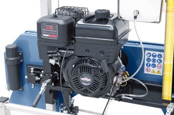 Бензиновая ленточная пила BERNARDO для распиловки древесины.