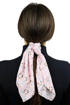 GUMKA DO WŁOSÓW RÓŻOWA W KWIATUSZKI SCRUNCHIE