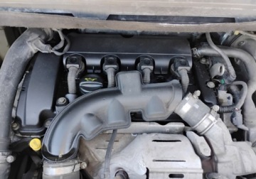 Citroen C4 Picasso I 1.6 THP 156KM 2013 Citroen C4 Picasso 2013r, 1.6 Benzyna. Lekko przetarty lewy bok. Jezdzi, zdjęcie 20