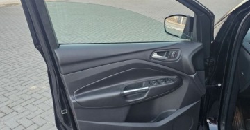 Ford Kuga III 2019 Ford Kuga 2019r. Benzyna 138,000 km 1.5 Benzyna 176KM, zdjęcie 19