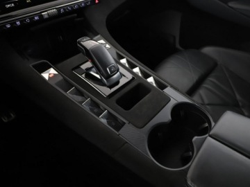  DS Automobiles DS 7 Crossback Performance Line+, zdjęcie 28