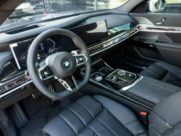 BMW Seria 7 G70 Sedan 3.0 40d 299KM 2026 BMW 740 xDrive Limuzyna, zdjęcie 14