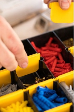 STANLEY STST81681 ORGANIZER POJEMNIK Z PRZEGRODAMI